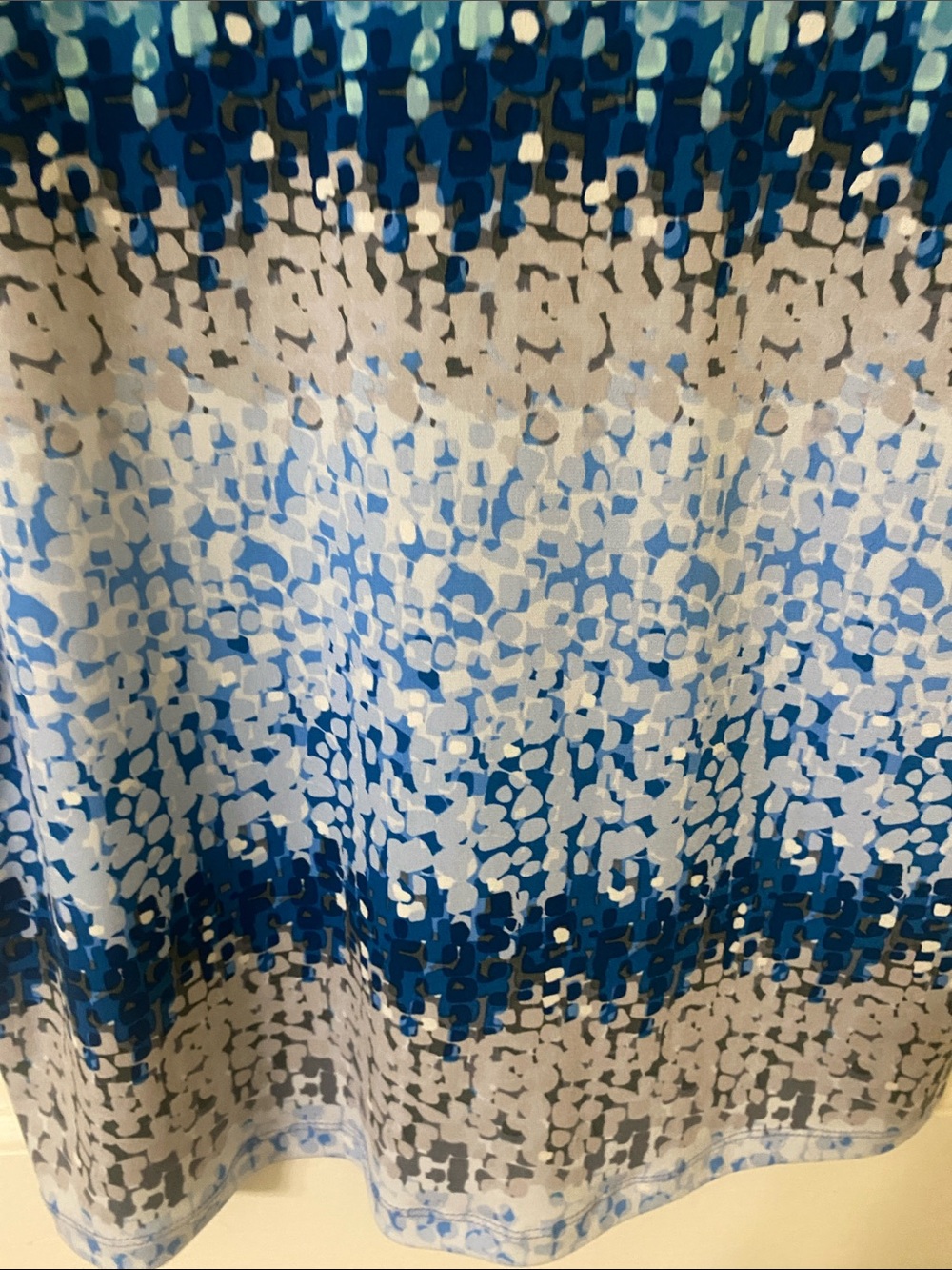 Allison Daley Blue Abstract Patterned Short Sleeve Top - Small Petite - Picture 7 of 7